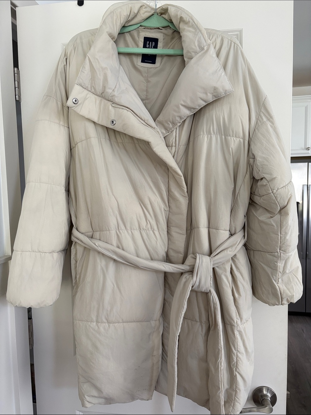 GAP Women's Cream Quilted light Belted Puffer Coat